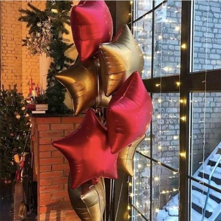 Фонтан шаров "Старлидж" в Новосибирске