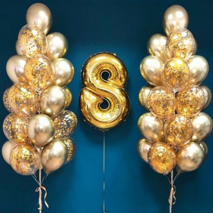 Цифра с фонтанами шаров  в Новосибирске