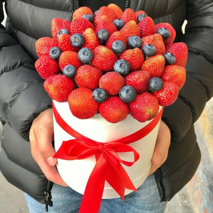 Клубничный бокс №3 в Новосибирске