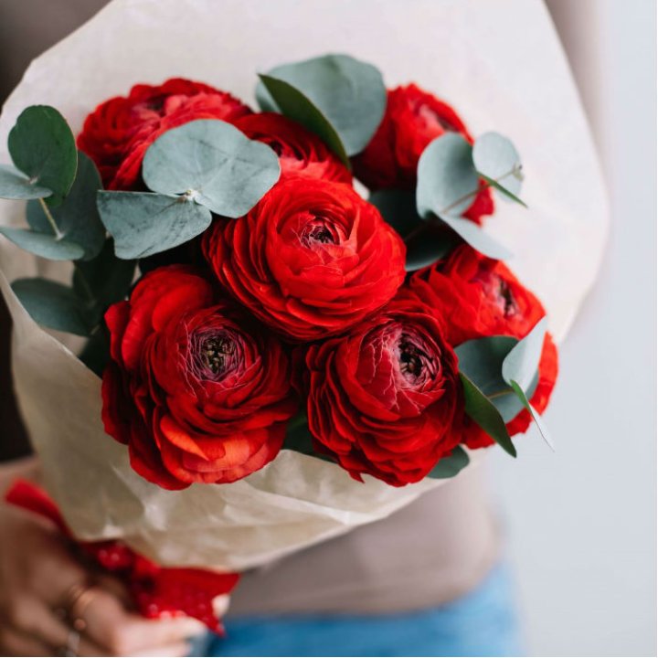 Букет ранункулюсов  в Новосибирске