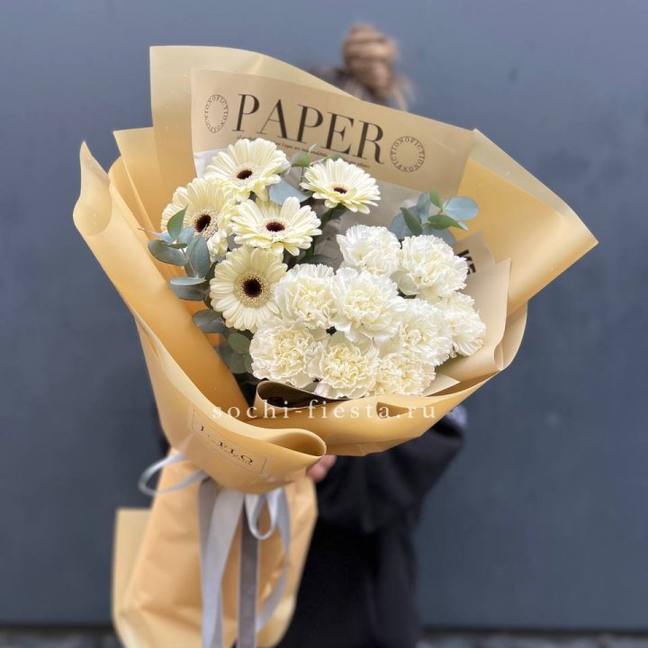  Букет с диантусами и герберами в Новосибирске