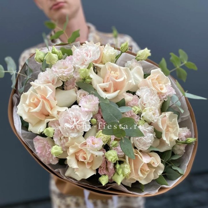  Букет кремовых роз "Мокко" в Новосибирске