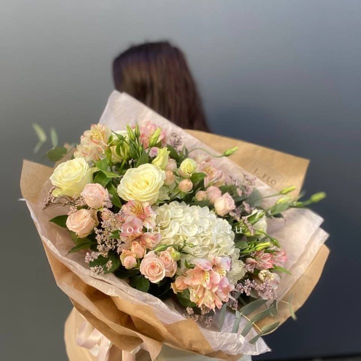 Дизайнерский букет №1 в Новосибирске