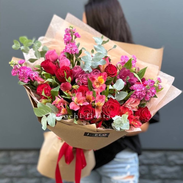 Дизайнерский букет №3 в Новосибирске