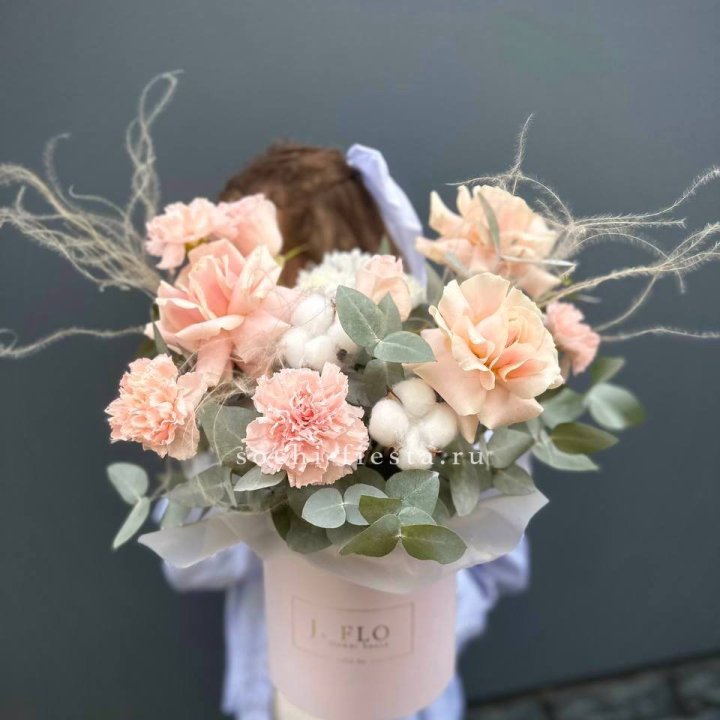 Цветочный бокс "Лесия" в Новосибирске