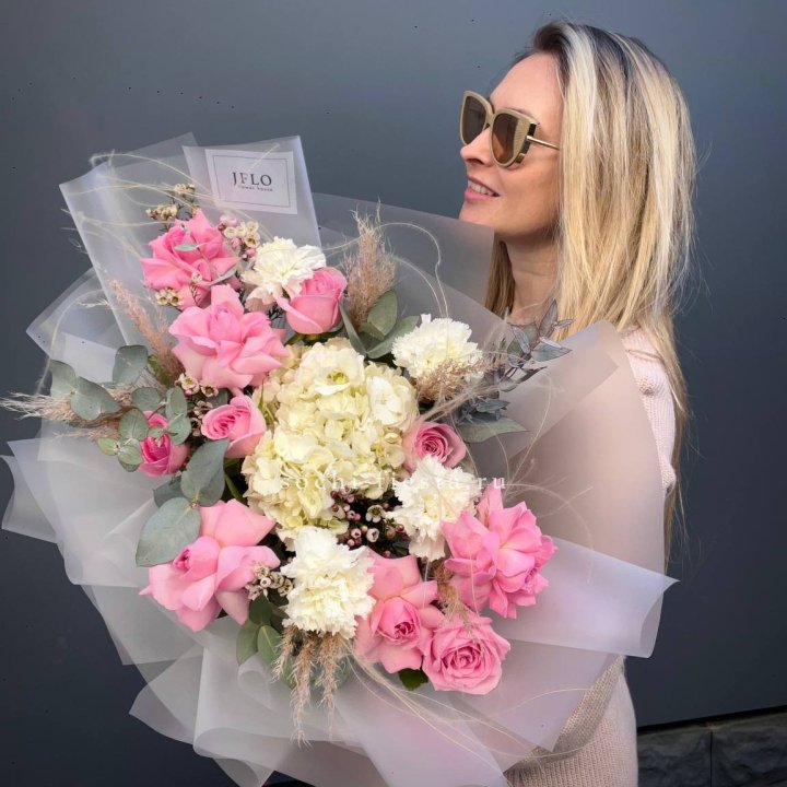 Авторский букет "Гармония" в Новосибирске