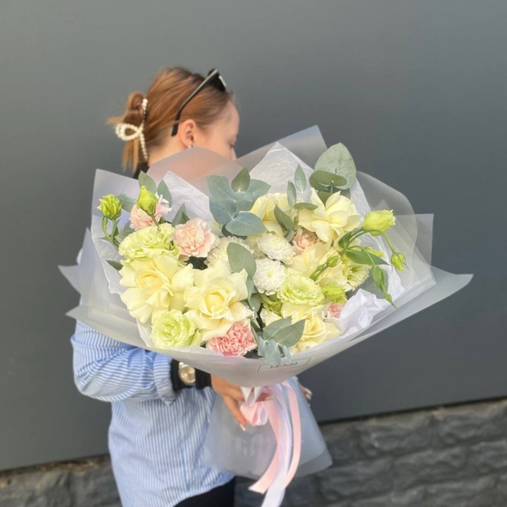  Букет  "Тонкая луна" в Новосибирске