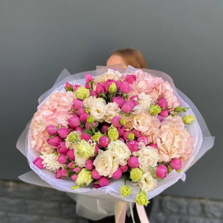 Букет  гортензий и Мисти с доставкой в Новосибирске