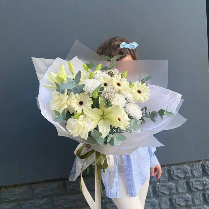 Букет с лилией и герберой в Новосибирске