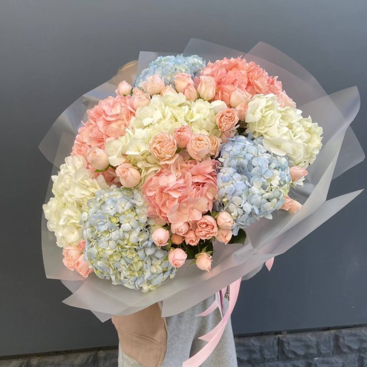 Дуо гортензии и бомбастик в Новосибирске