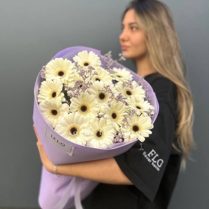 Букет голландских гербер "Лавандер" в Новосибирске