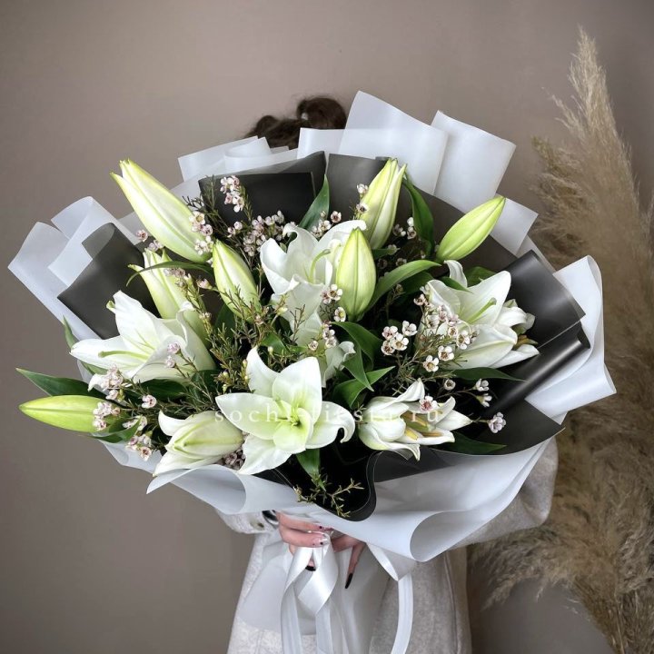 Букет лилий Снежная королева в Новосибирске