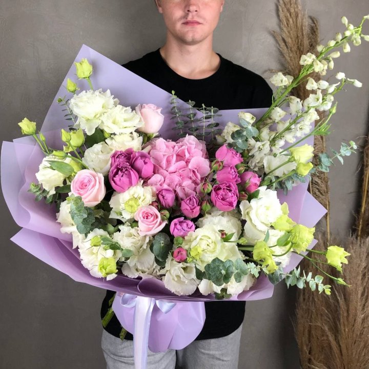 Дизайнерский букет "Венера" в Новосибирске