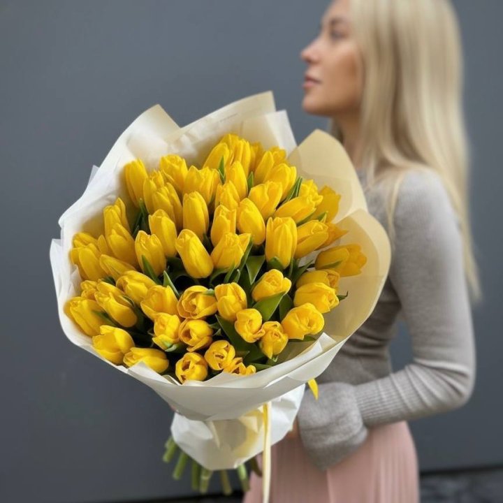 51 желтый тюльпан в Новосибирске