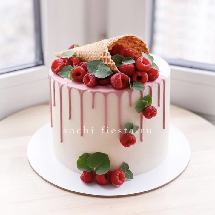 Торт "Ягодный" в Новосибирске