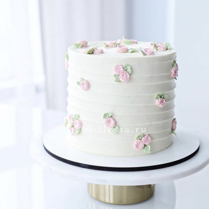Торт "Розы в снегу" в Новосибирске