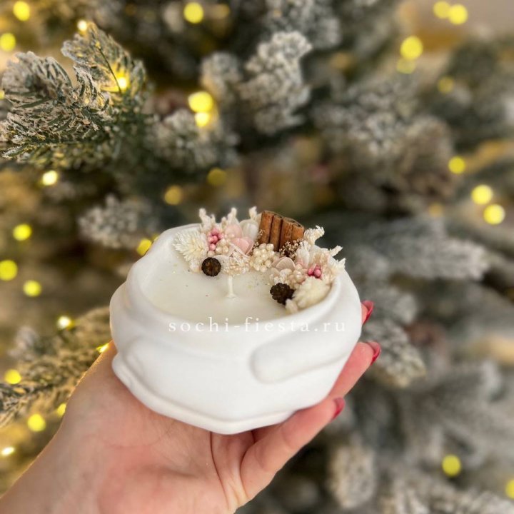 Свеча ароматическая в гипсе Руки с корицей в Новосибирске