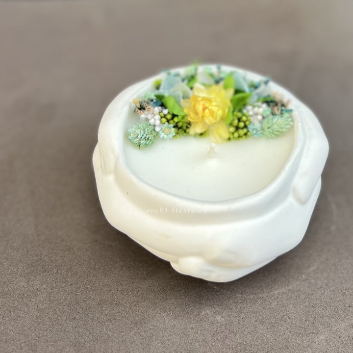 Свеча ароматическая в гипсе Руки в Новосибирске