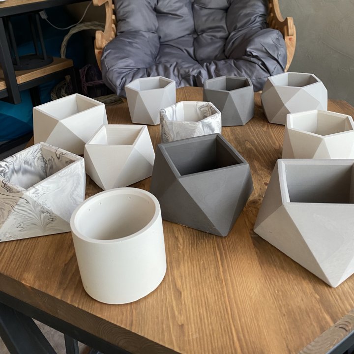 Дизайнерское кашпо в Новосибирске