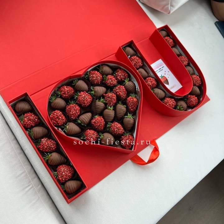 Клубника в шоколаде "Я люблю тебя" в Новосибирске