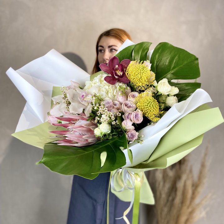 Дизайнерский букет экзотики в Новосибирске