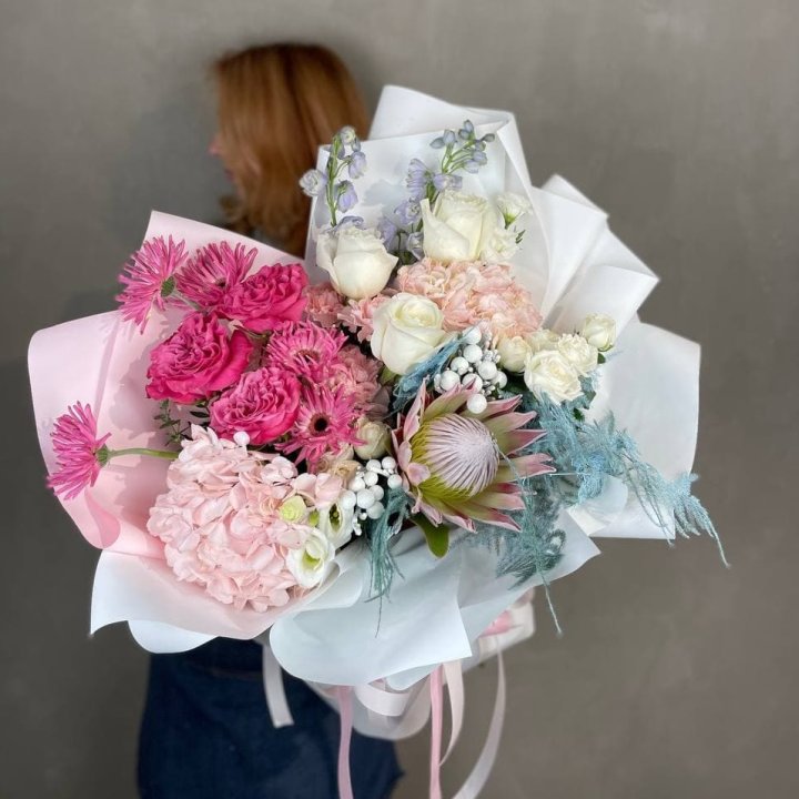 Дизайнерский букет "Фантастик" в Новосибирске