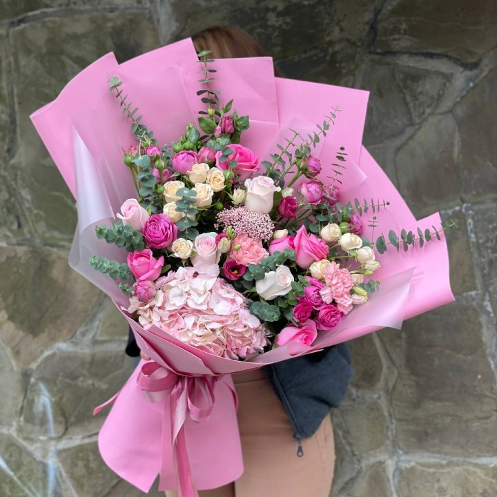 Дизайнерский букет "Паулина" в Новосибирске