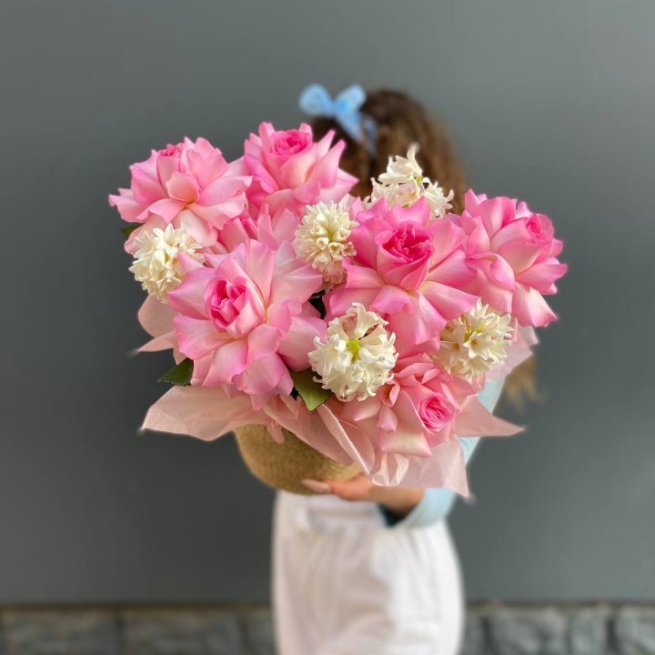 Дуо розы и гиацинты с доставкой в Новосибирске