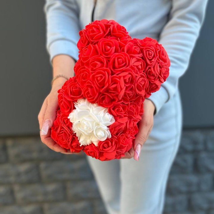 Медведь с белым сердцем в Новосибирске