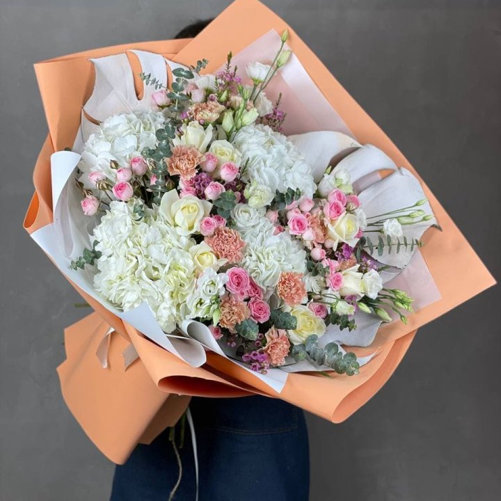 Макси-букет кремовый в Новосибирске