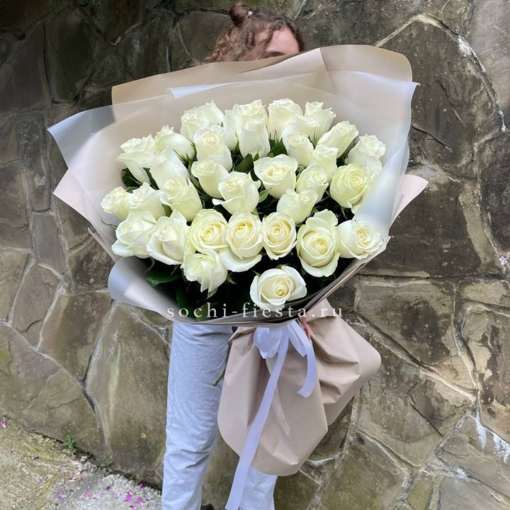 35 голландских роз в Новосибирске