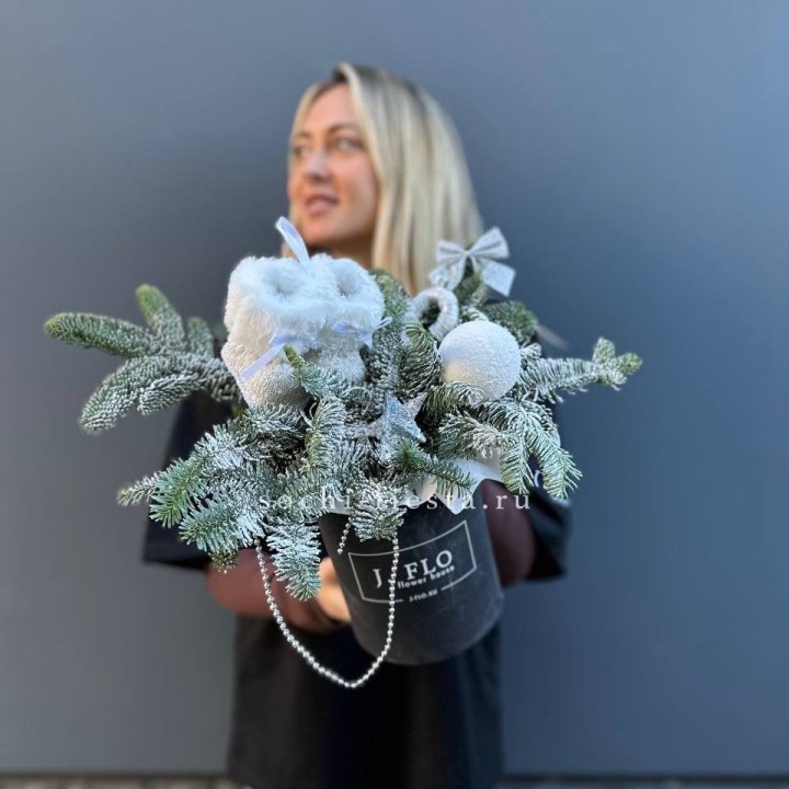 Новогодний бокс "Ботс вайт" в Новосибирске