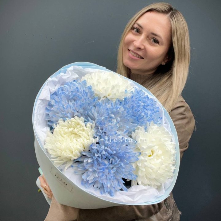 Букет из 7 хризантем  в Новосибирске