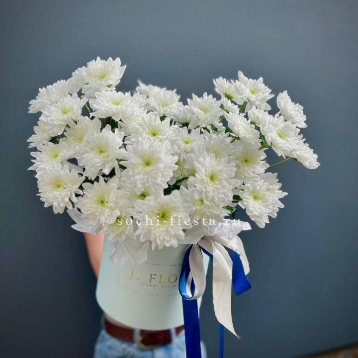 Коробка с хризантемами №3 в Новосибирске