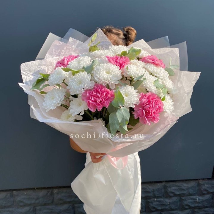  Букет  хризантем и диантусов "Воздушный" в Новосибирске