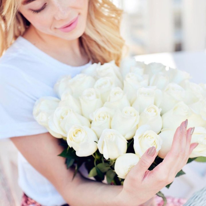 Букет высоких роз "Облака" в Новосибирске