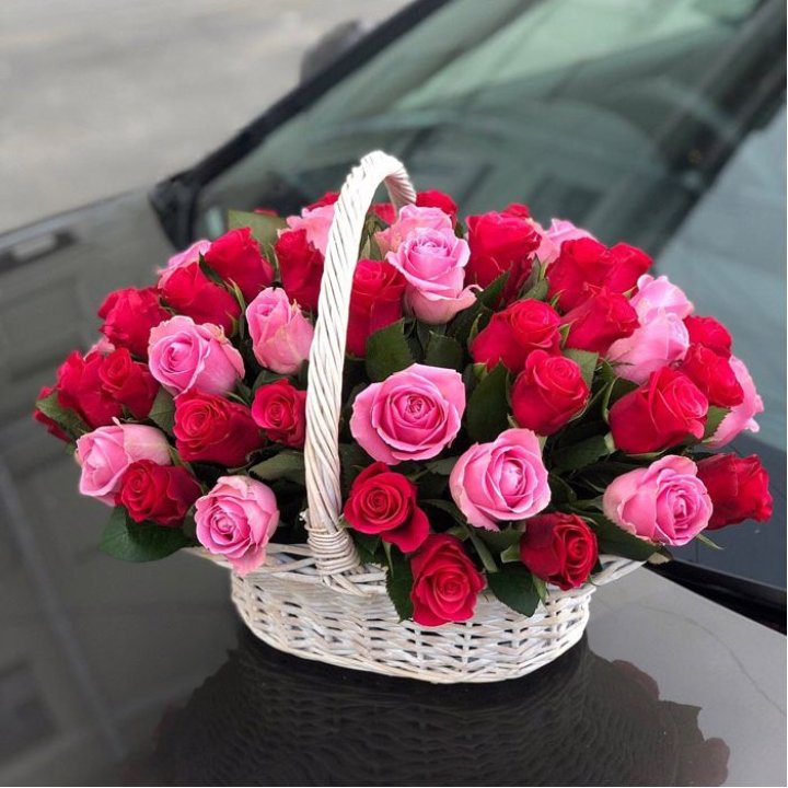 Корзина с розами  в Новосибирске