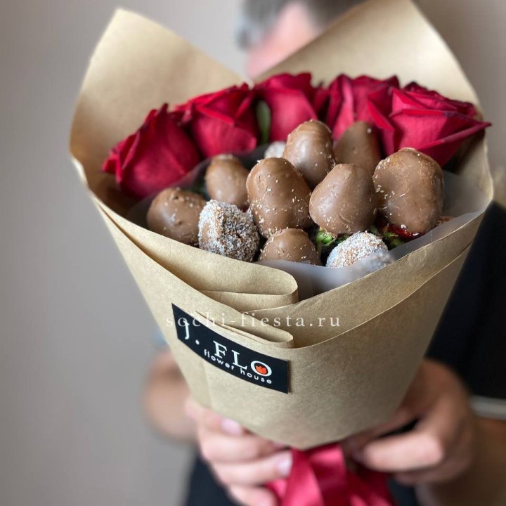 "Тандем с шоколадной клубникой" в Новосибирске