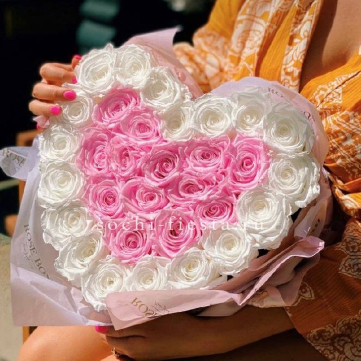 Бокс сердце с розами №2 в Новосибирске