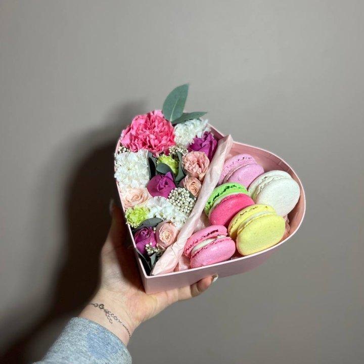 Дуо цветы и макаронсы в Новосибирске