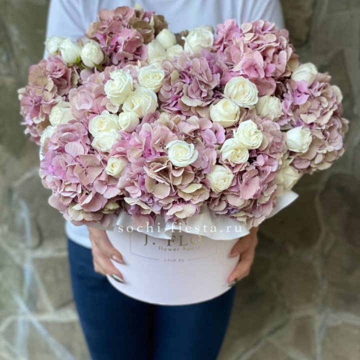 Бокс "Изобела пинк" в Новосибирске