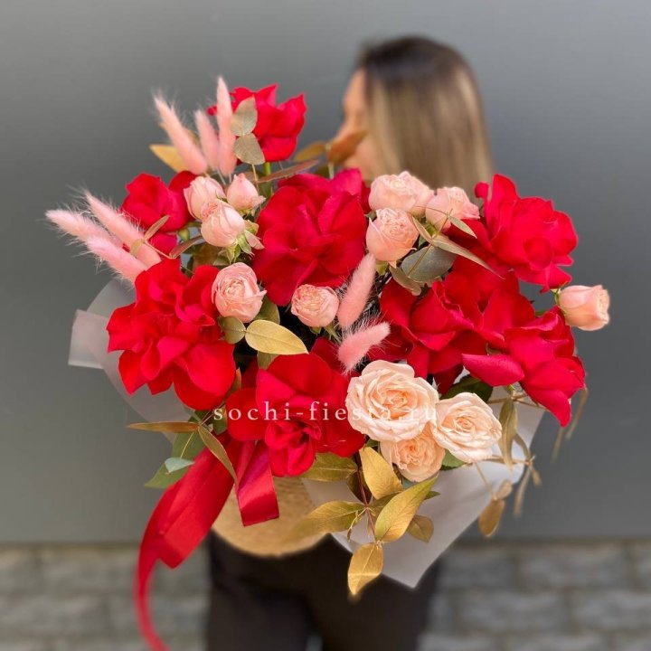 Джутовое кашпо "Любовь Лолиты" в Новосибирске