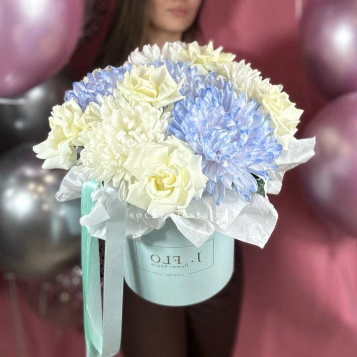 Коробка с цветами "Вольта" в Новосибирске