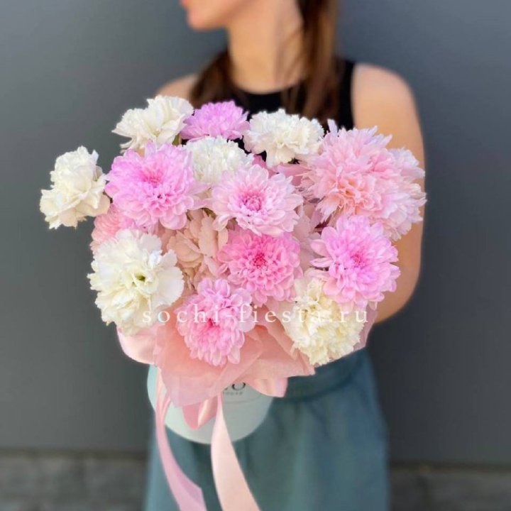 Коробка с цветами "Фиона" в Новосибирске