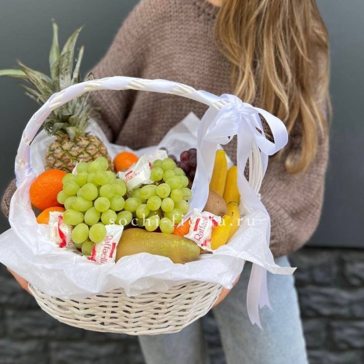 Фруктовая корзина №4 с доставкой в Новосибирске
