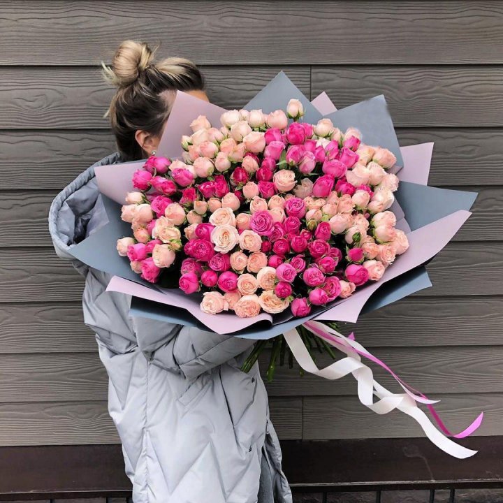 55 роз микс кустовых в Новосибирске