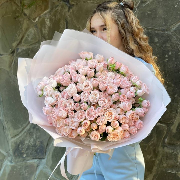 45 роза бомбастик Крем в Новосибирске