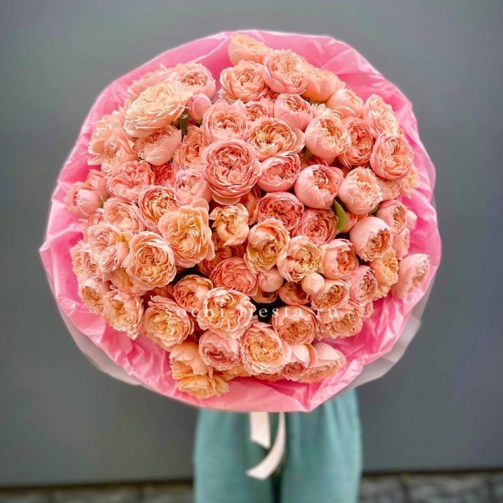 Букет кустовых пионовидных роз Джульетта "Принцесса" в Новосибирске