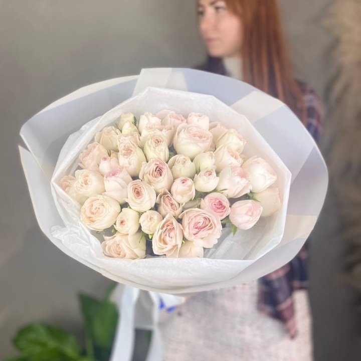 Букет кустовых роз в Новосибирске