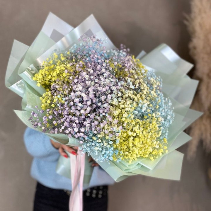 Букет радужных гипсофил в Новосибирске